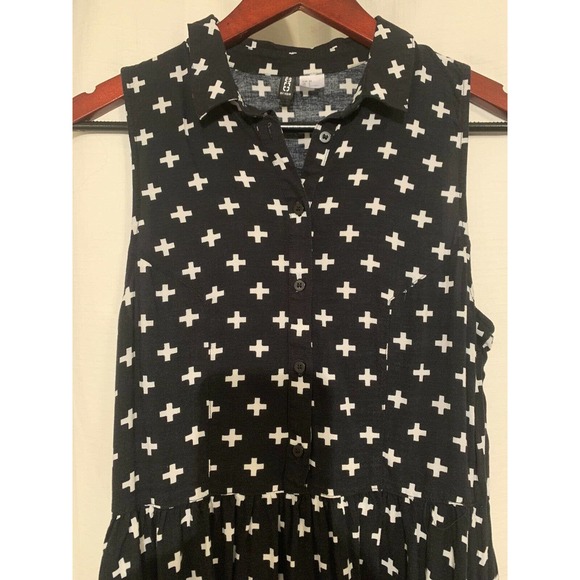 DIVIDED H&M Black Cross Print Dress - Picture 9 of 9